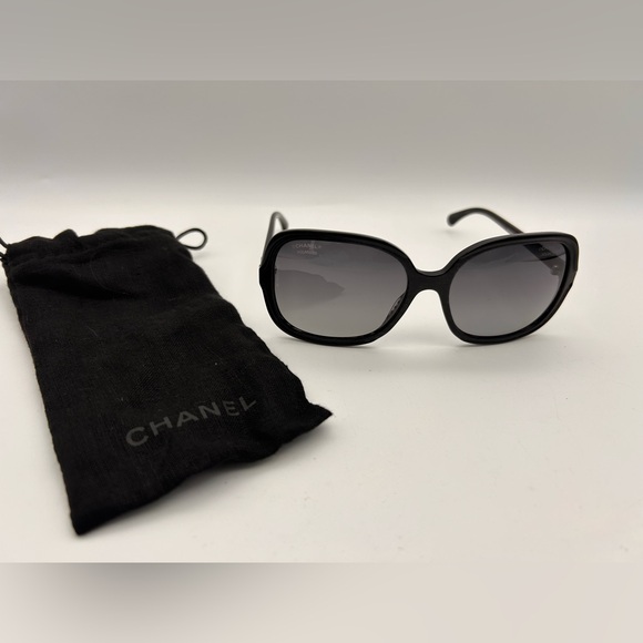 CHANEL 5319 C.1516 S8 Sunglasses Polarized Black With Sparkles Dustbag Only - Picture 1 of 10